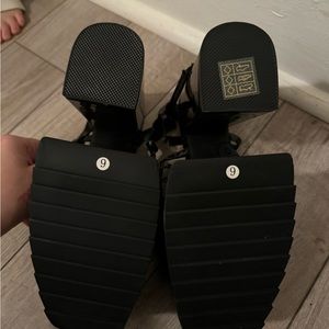 Lamoda chunky platform sandals